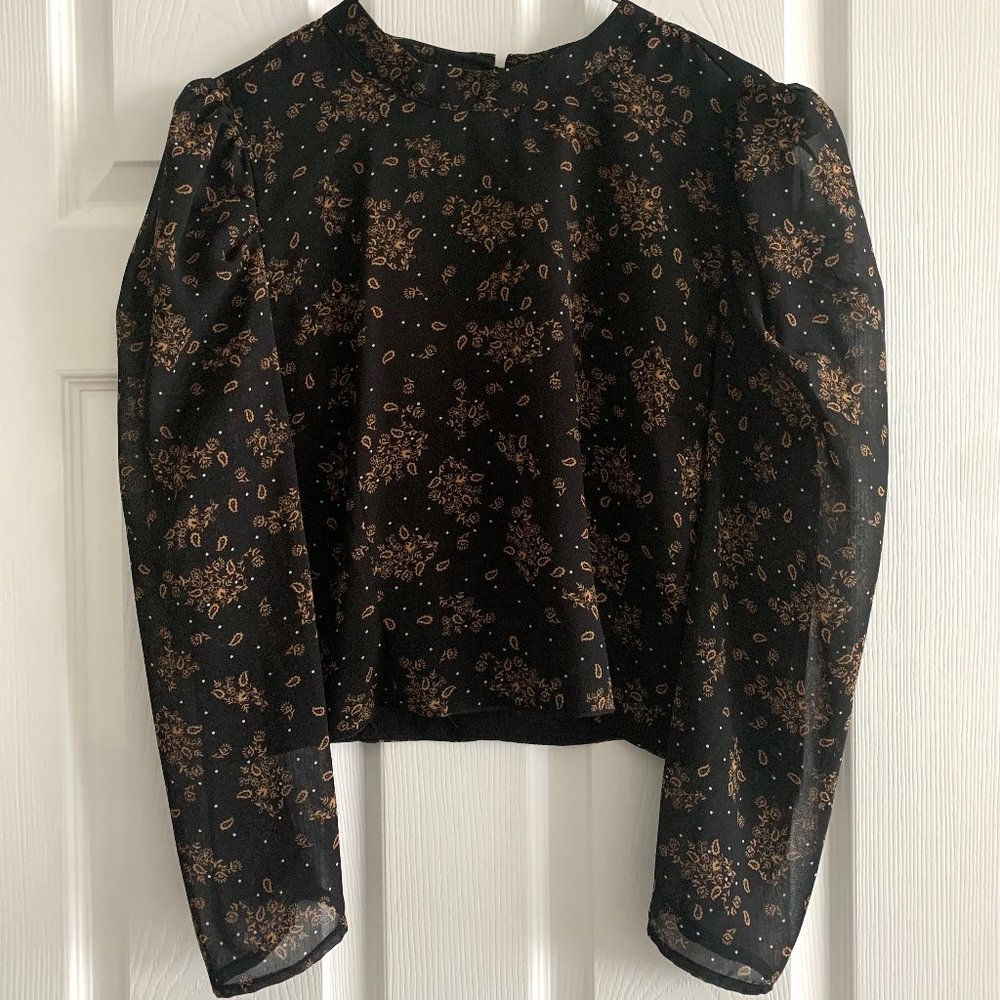 Dynamite Puffed Long Sleeve Cropped Blouse, Size L
